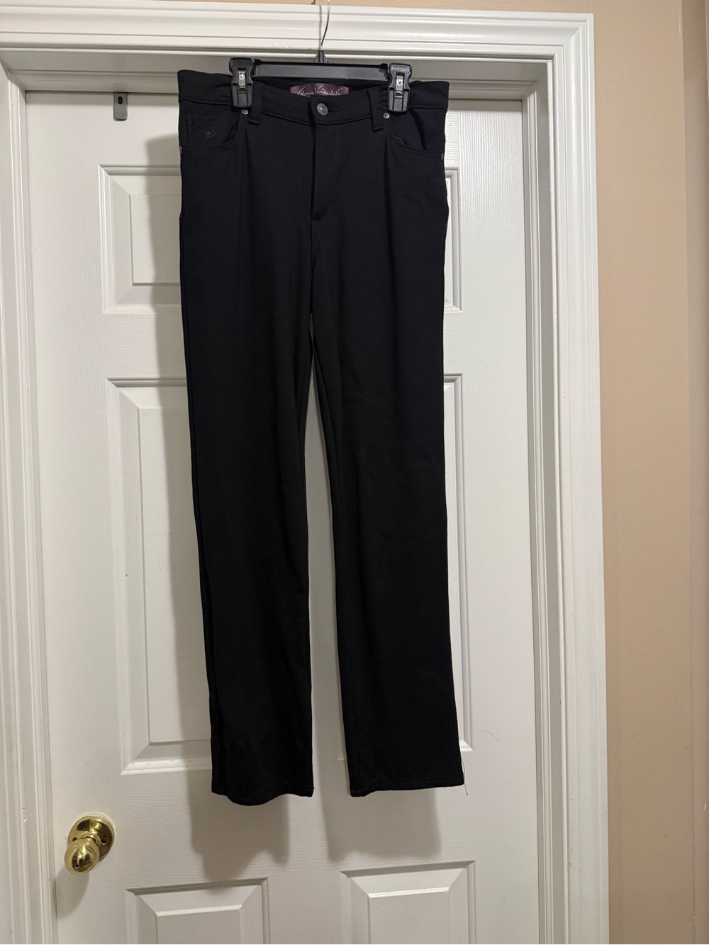 Gloria Vanderbilt Women’s Black Straight-Leg Pants (Size: 6)